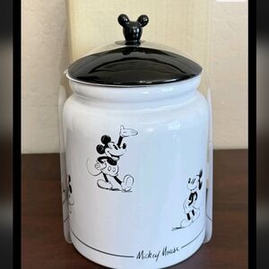 MICKEY MOUSE Cookie Jar Disney Store Black and White Sketch Discontinued.